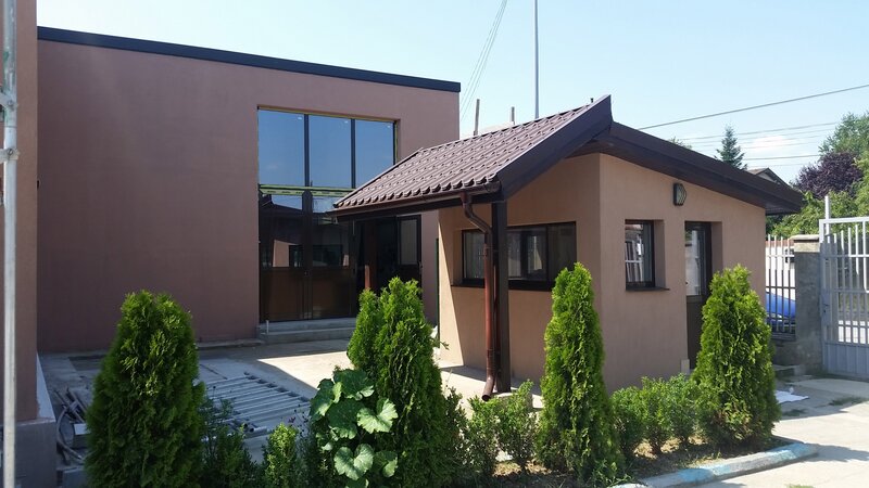 Lucrator in amenajari interioare (pereti, gresie, etc)